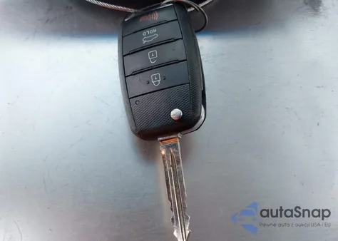 2017 Kia Forte Lx z USA, uszkodzony, nr VIN 3KPFK4A73HE160772